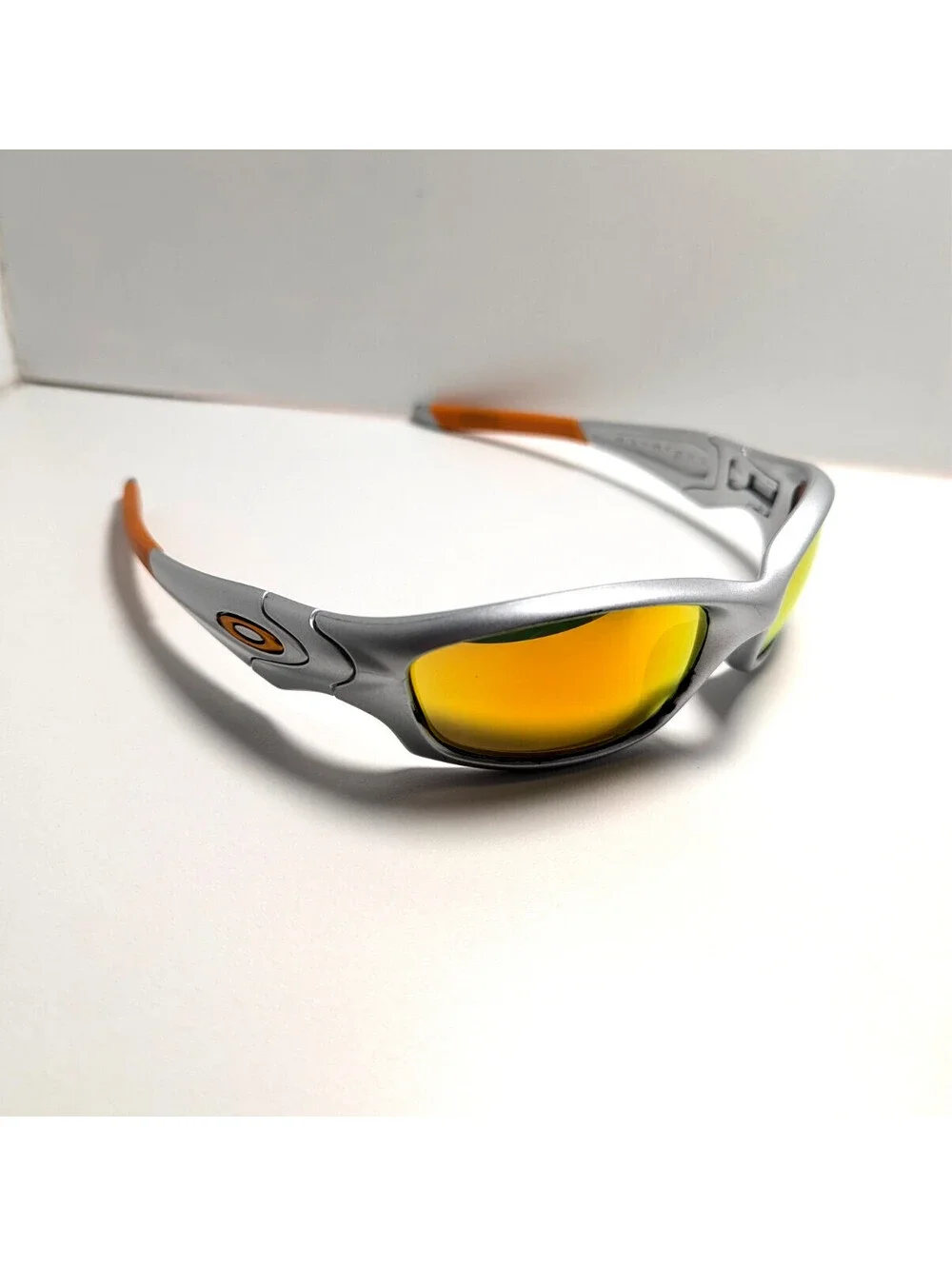 Oakley Straight 04-331 Fire Iridium Lens Silver Wrap Men's Sunglasses 61-18-135